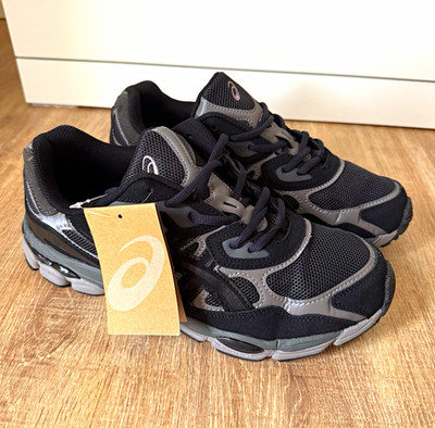 ASICS GEL NYC Herren Lauf-/Trainingsschuhe Sneaker Schwarz/Grau Low Top