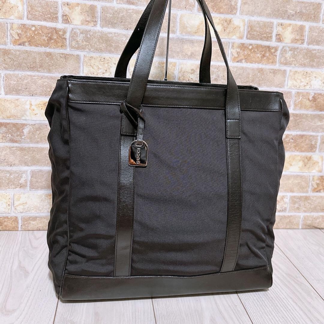 Gucci Leather Tote Bag with A4 Logo Charm Handbag New