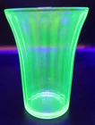 VINTAGE FEDERAL GREEN LIMELIGHT URANIUM GLASS SMALL DRINKING GLASS GLASSES