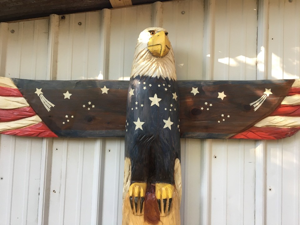 American Eagle Patriotic Bird Totem Pole Chainsaw Carving Sculpture