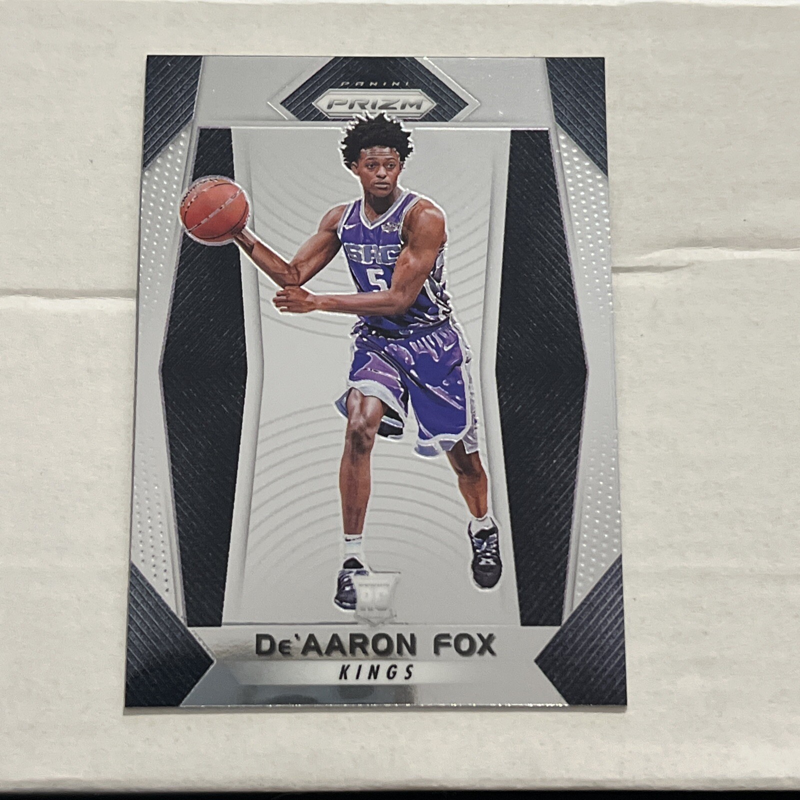 DE’AARON FOX 2017-18 PANINI PRIZM - #24 (RC) ROOKIE - SACRAMENTO KINGS