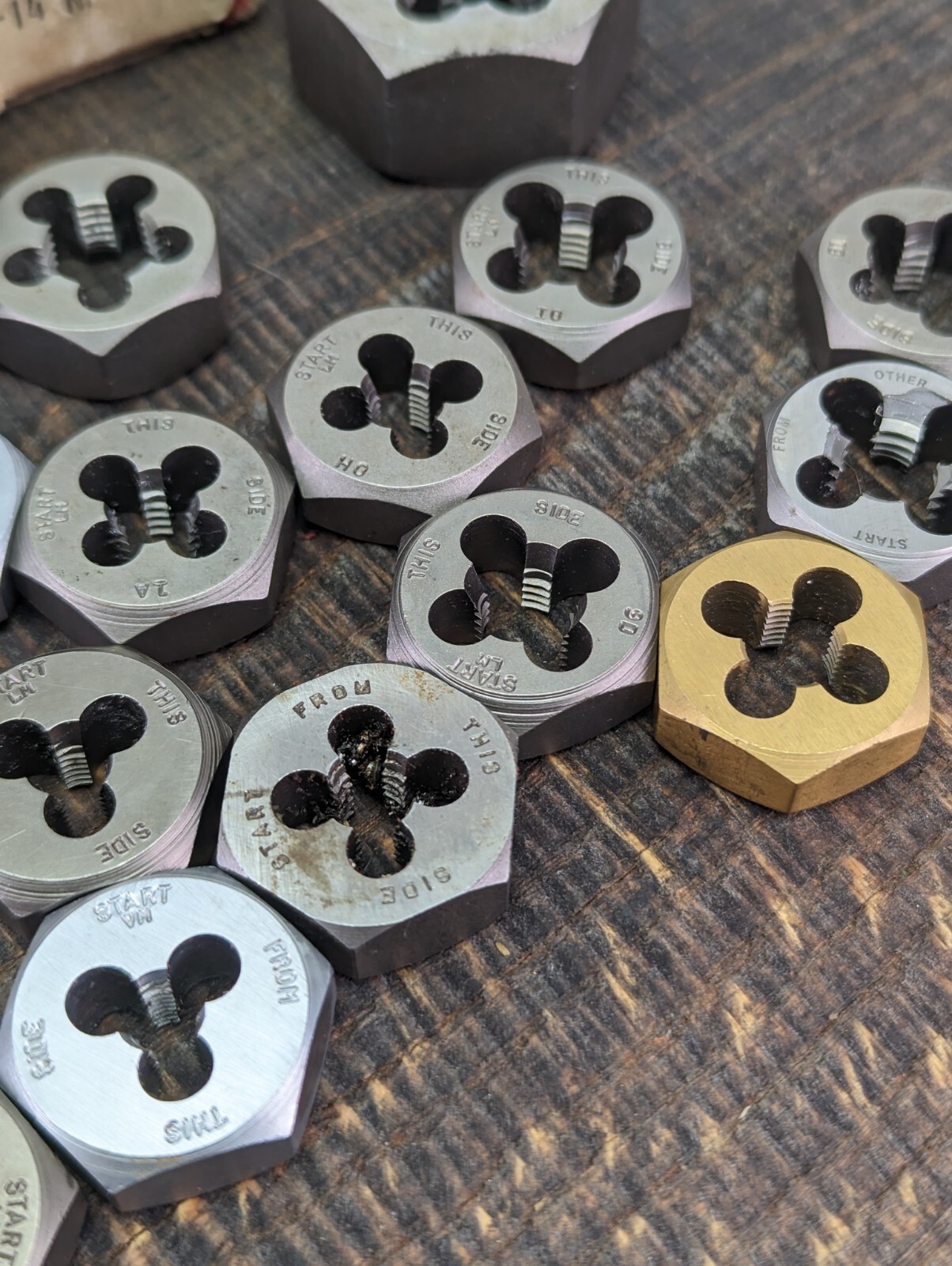 18xSharp Hex Threading Dies 18xSizes SAE/MM HS&CS Machinist Tool Lot