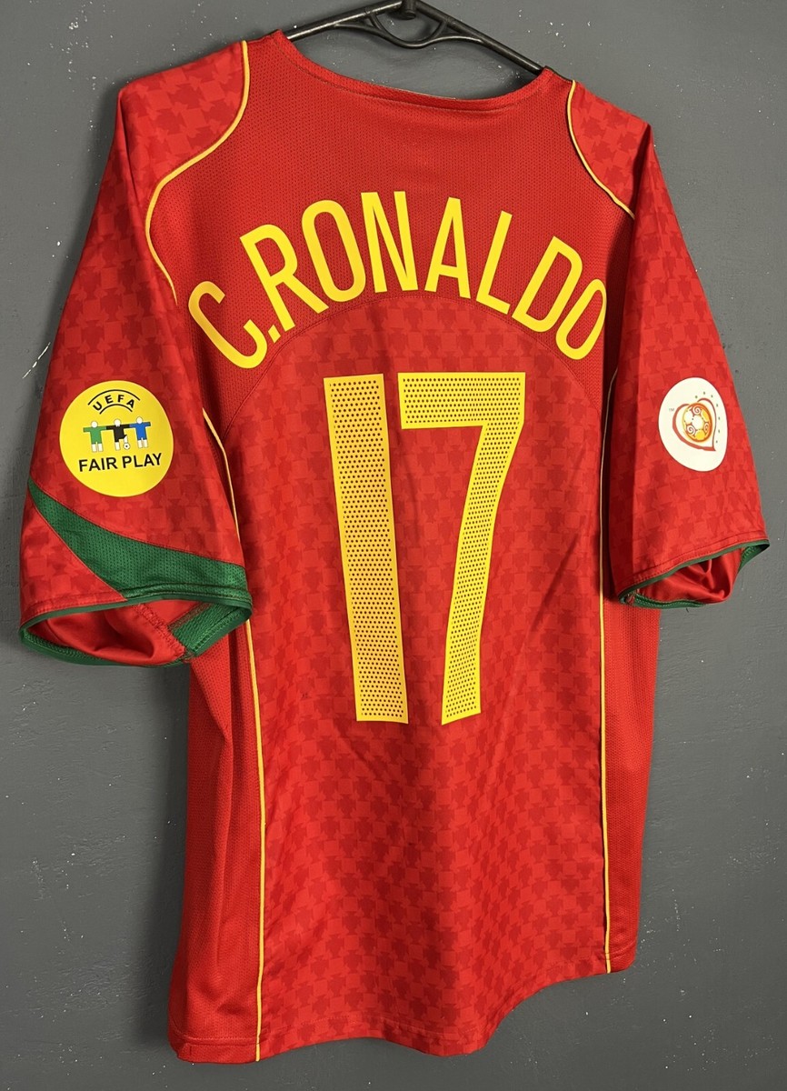 RONALDO #17 MEN'S NIKE PORTUGAL 2004/2006 FOOTBALL SOCCER SHIRT