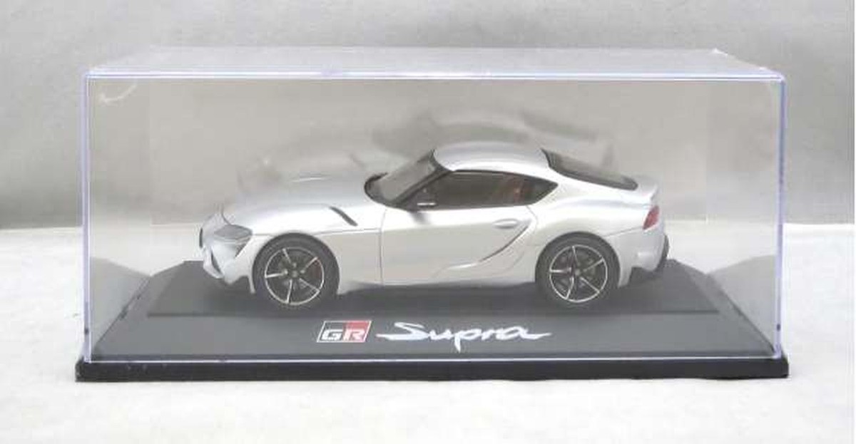 SUPRA - GR Supra ミニカー（1/30スケールダイキャスト製） Toyota New Supra GR Supra model Minicar Silver Metallic 1/30