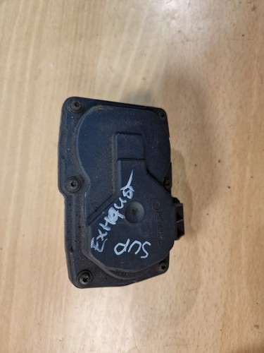 Skoda Superb MK3 B8 2.0 Diesel TDI DFCA Abgaskrümmer Stellmotor Motor