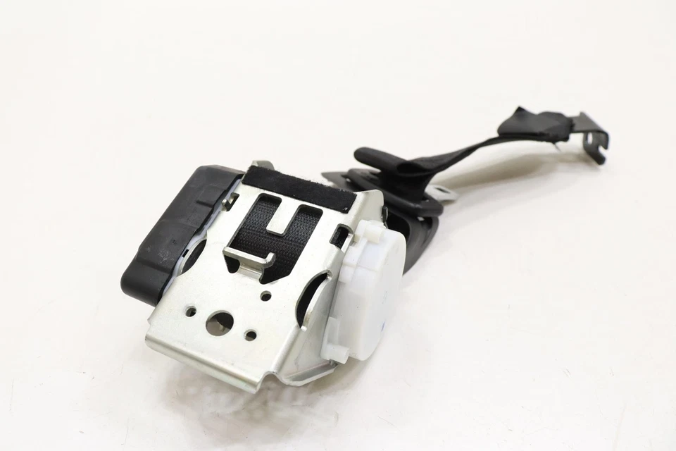 Cinturón de seguridad trasero BMW X1 2020 Foto 2 de 4