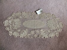 Beautiful Heritage Lace Doily Table Linen Ecru Antique Floral 12 x 28" Org Tg