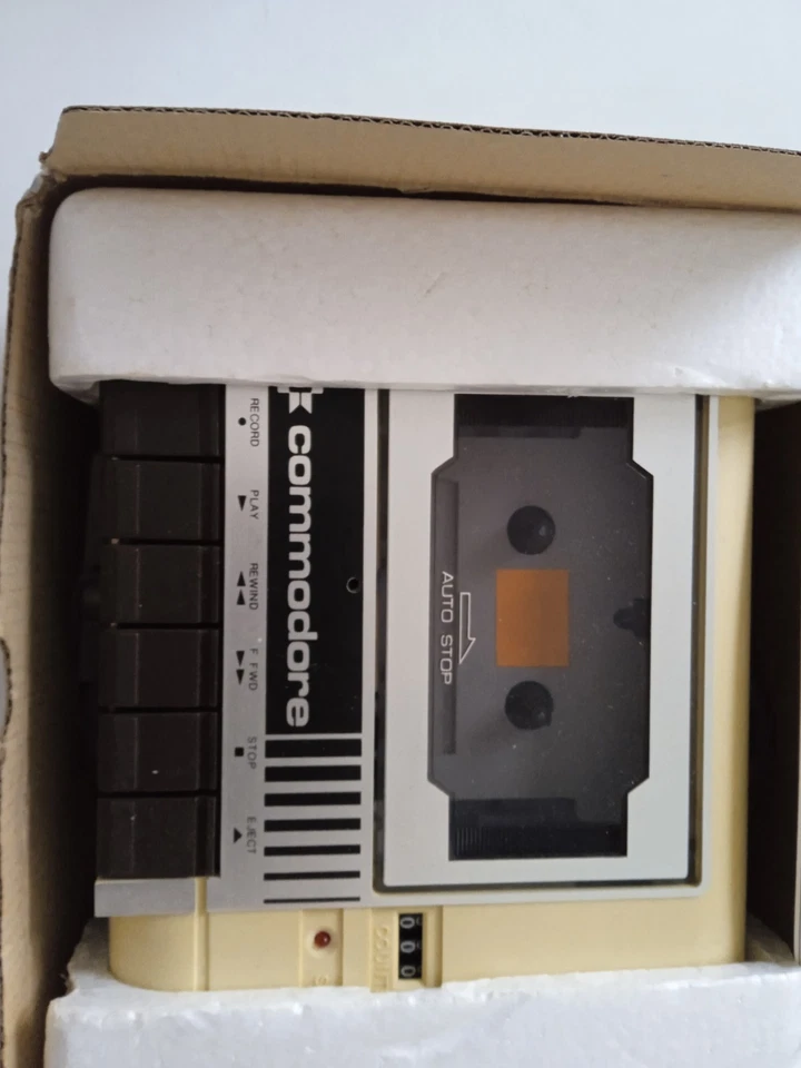Commodore 64 Datasette mit OVP - Volle Funktion - C64 - Commodore - Bild 2 von 3