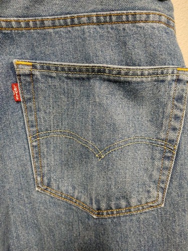 Levis ***SIZE 42 x 30 *** 550 Jeans Mens *PLEC8270*