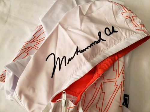 Muhammad Ali x Gatorade Champion Anorak Jacket & Stickers Large Limited NEW - Picture 3 of 7