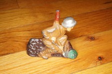 Manoil Dimestore Metal Soldier M118 90 Soldier Digging Trench Rare