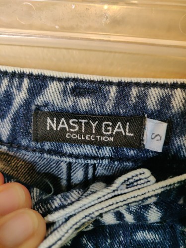 Nasty Gal women's S denim skirt acid wash zip 5 pocket NWT - Picture 7 of 8