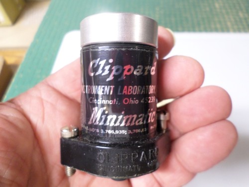 CLIPPARD - MINIATURE FLUID POWER DEVICES - DUAL 3-WAY VALVE - R351 - NIB - Picture 4 of 5
