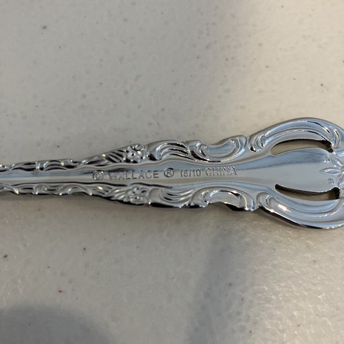 New Wallace COUNTESS Pierced Glossy 18/10 Stainless Flatware 6 3/4" SALAD FORKS - Picture 4 of 6