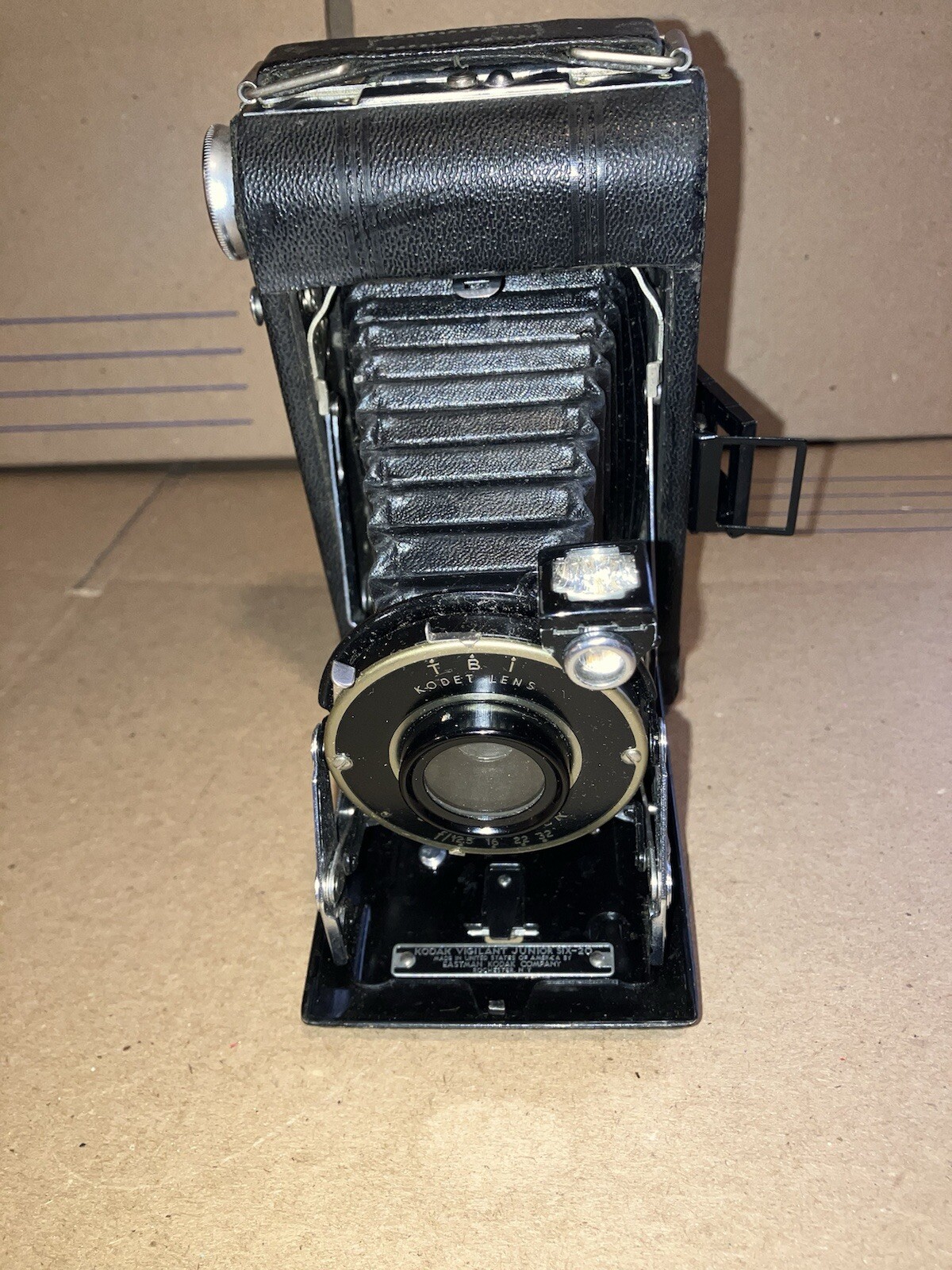 Vintage Kodak Vigilant Junior Six-20 Camera Kodet Lens Dak Shutter