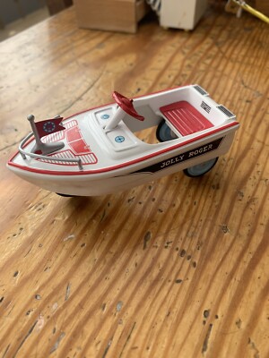 1999 Hallmark Murray Inc. Flagship Jolly Roger Boat Ornament