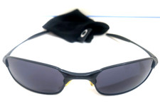 RARE OAKLEY SQUARE WIRE 2.0 SUNGLASSES Dark Frames Black Lenses Retired in 2005