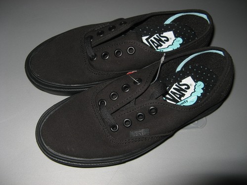 vans comfycush authentic black