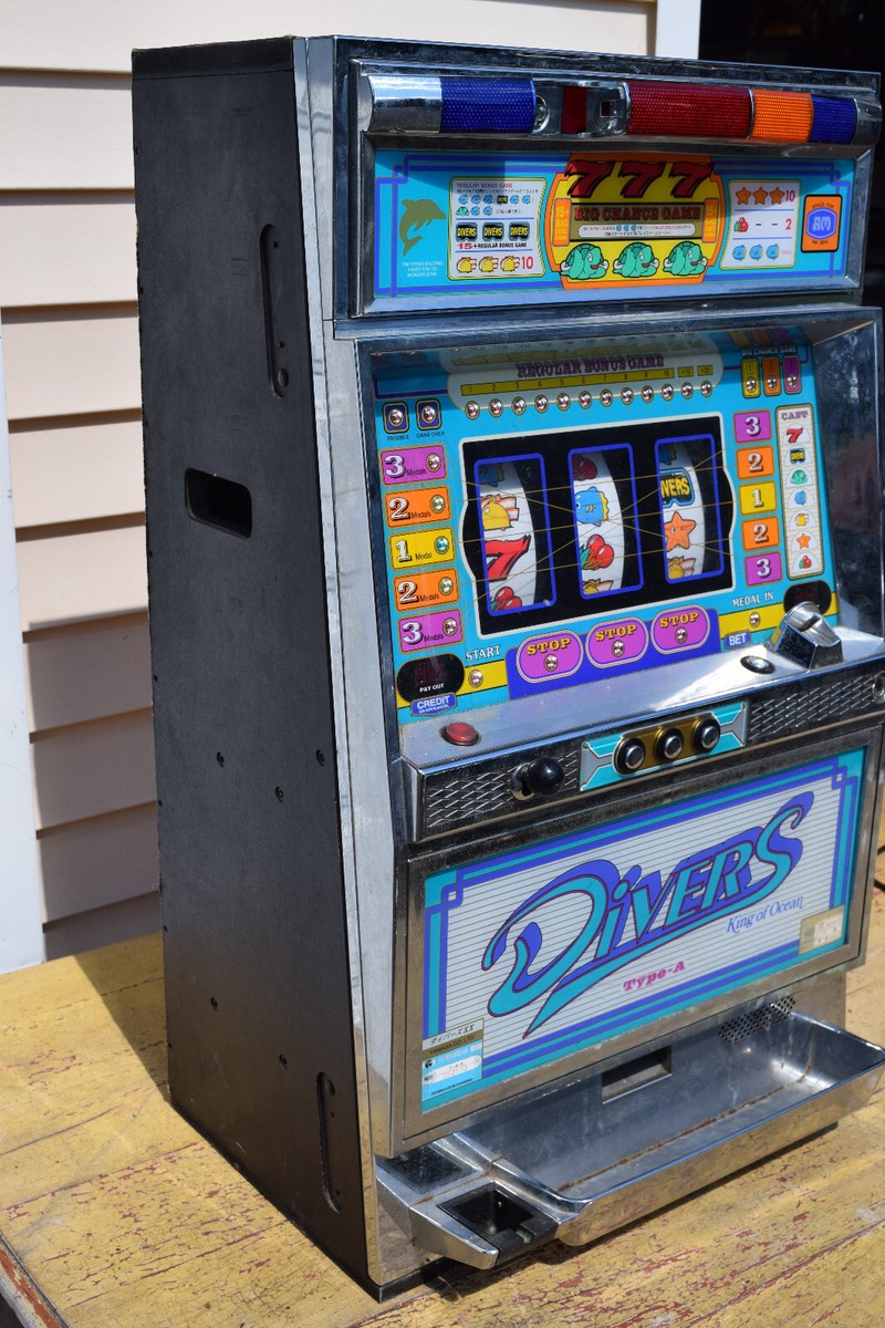 Slot Machine Yamasa Divers King of the Ocean None Working No Key