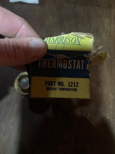 VINTAGE HARRISON PAIR THERMOSTAT BUY-NO 1212-37-40 FORD 60 HP-PAIR-***NOS*** - Picture 7 of 12