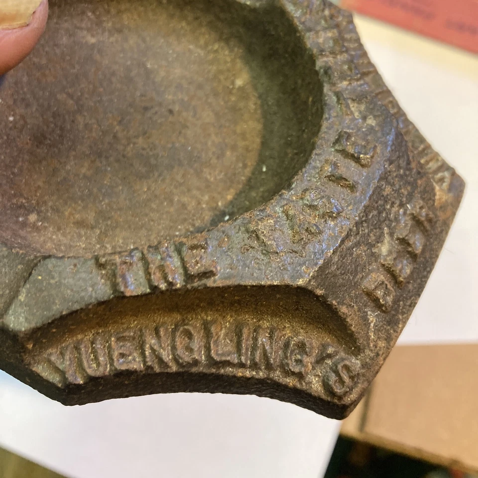 CENICERO DE HIERRO FUNDIDO CERVEZA YUENGLING'S VINTAGE AÑOS 30 YUENGLING CO POTTSVILLE PA Foto 2 de 4