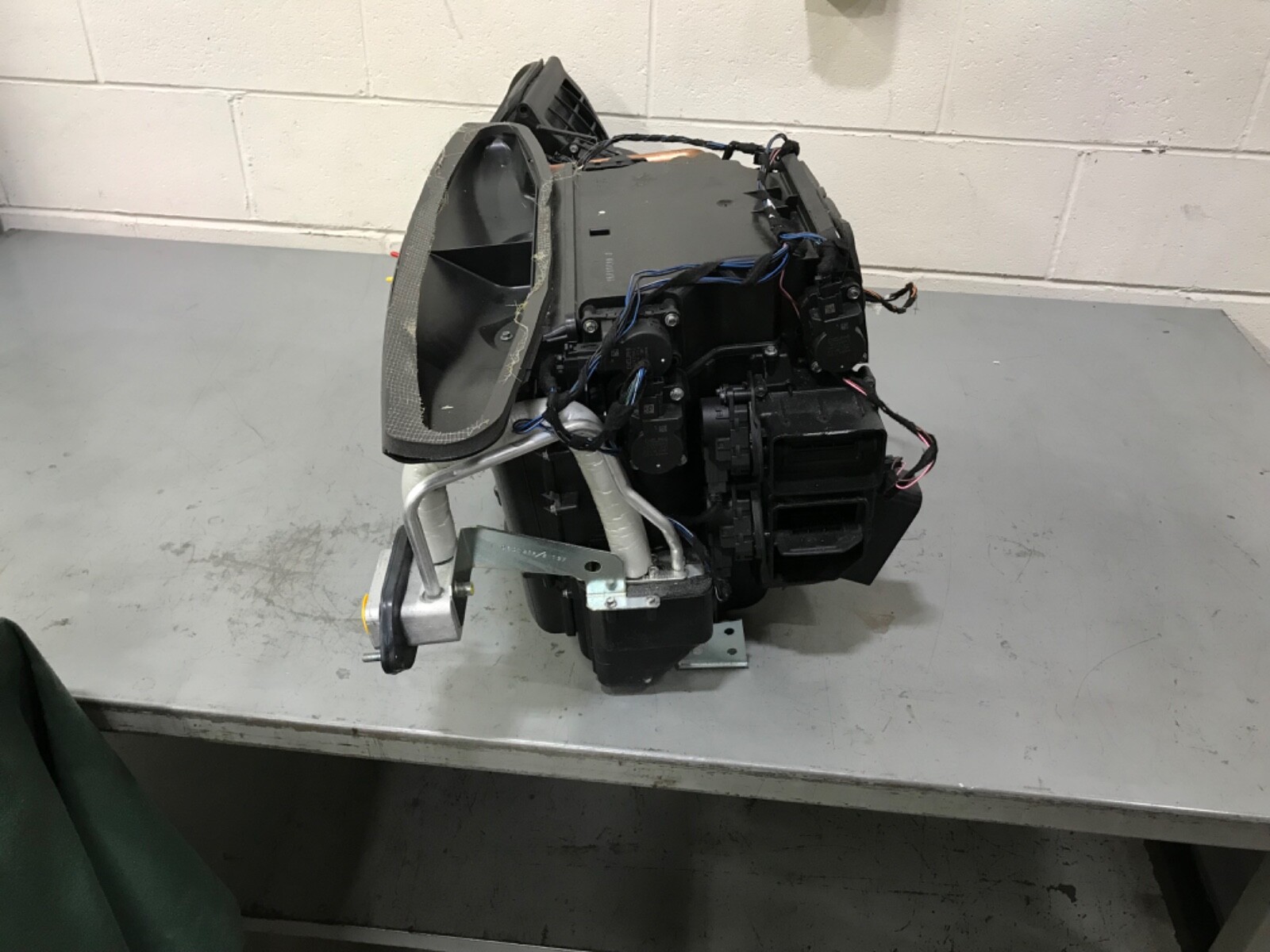 ferrari 599 hvac evaporator box #81209000