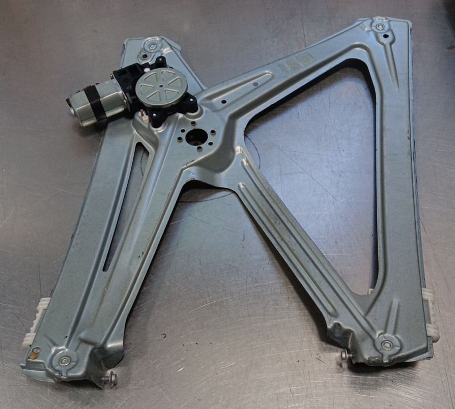 SMART CAR FORTWO 2009 OEM BRABUS  RIGHT HAND WINDOW REGULATOR 0002702V003000000
