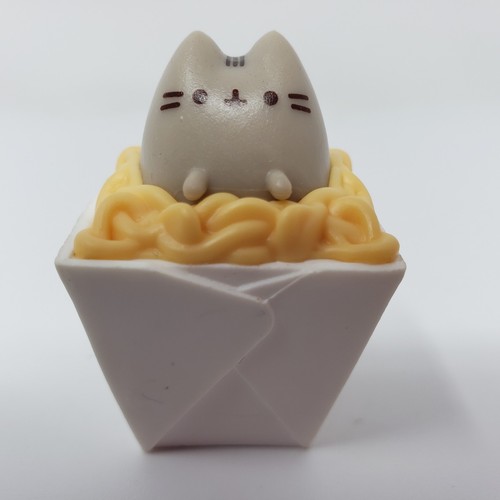 Pusheen Surprise Minis Vinyl Ramen Cat Toy Figure