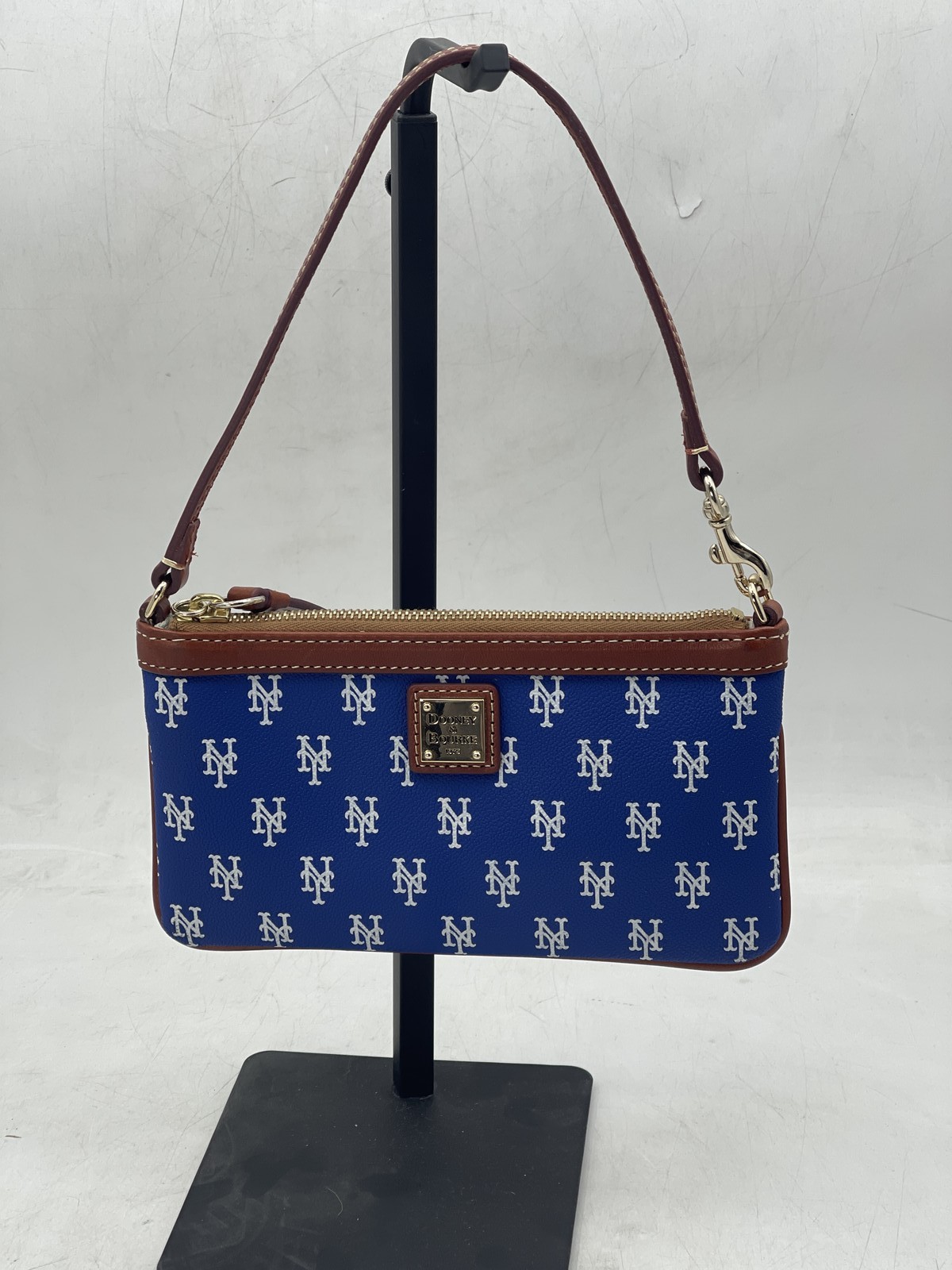 Dooney & Bourke Women's MLB New York Yankees Shoulder Bag Multi