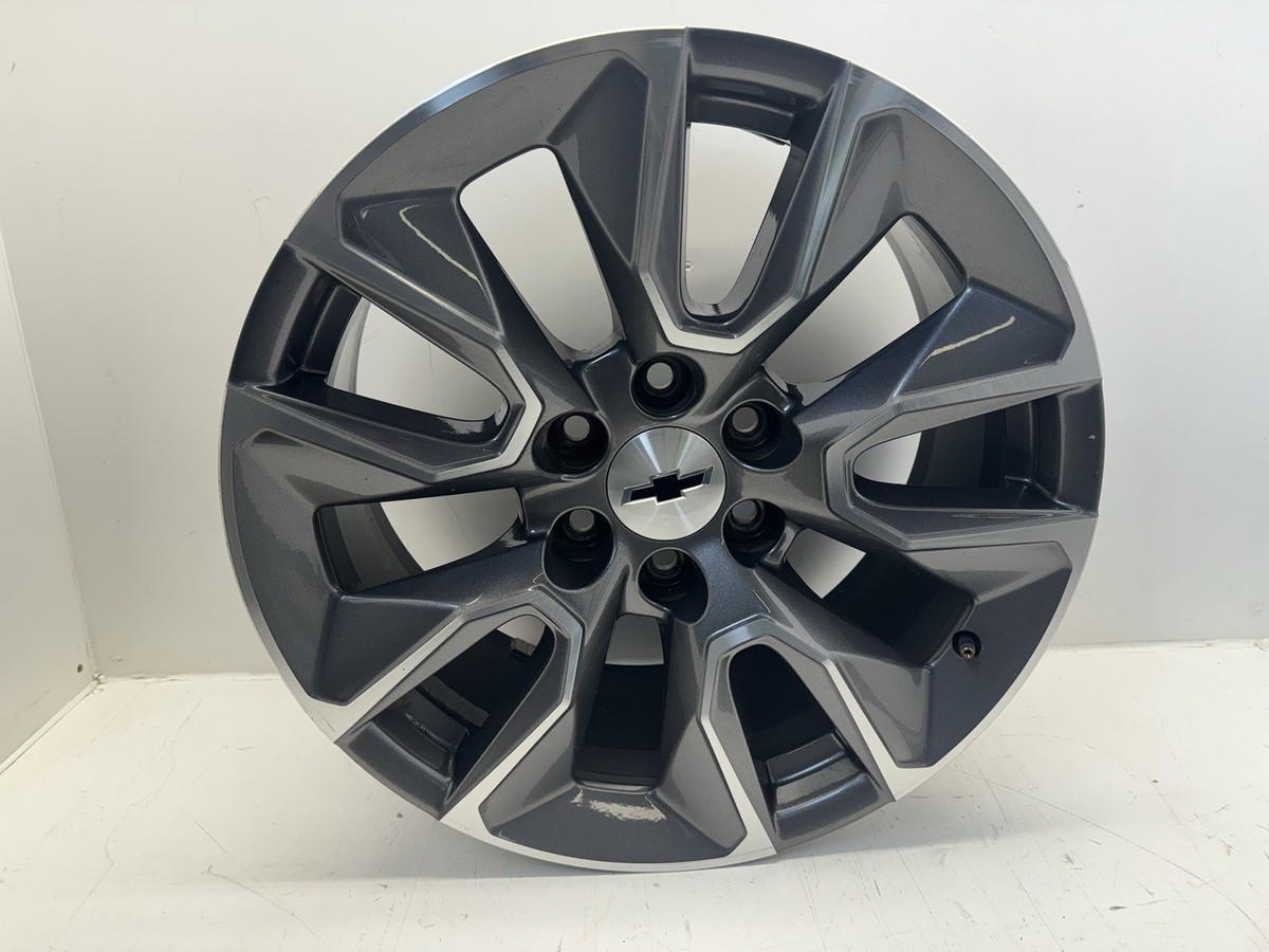 20x9 OE 22–25 Silverado 1500 Wheel NZN Gray Machined 84604785