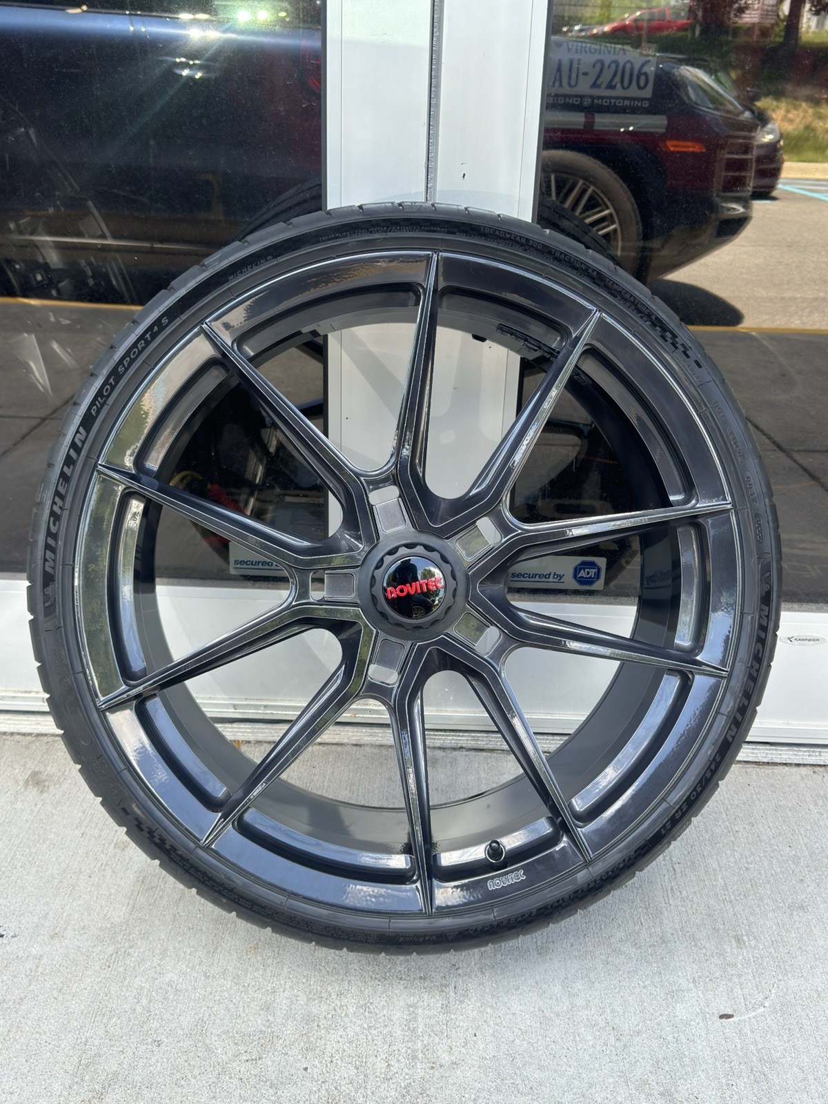 Ferrari F8 Wheel