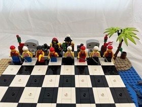 LEGO Pirates 40158 Chess Set, complete set with all pieces and instruction books