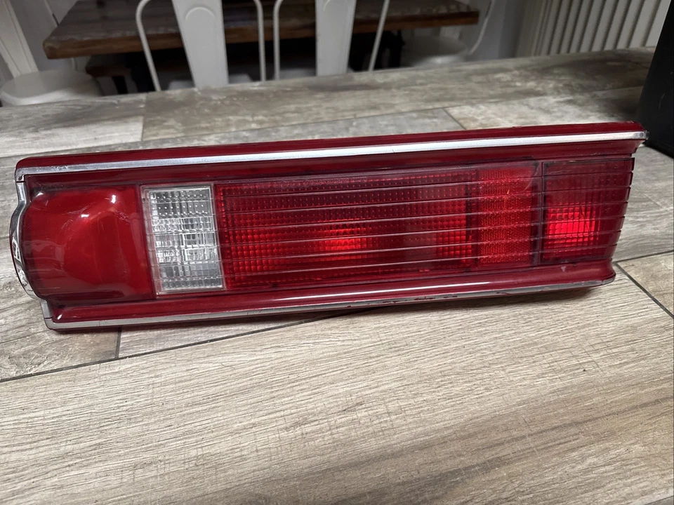 1977 1978 1979 Dodge Colt Mitsubishi Lancer conjunto de lanterna traseira direita esquerda pastilhas de direção - Imagem 2 de 4