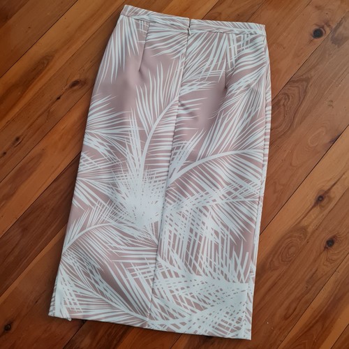 Women's size 10 'KOOKAI' Gorgeous nude Lagoon midi skirt - AS NEW - Picture 3 of 5