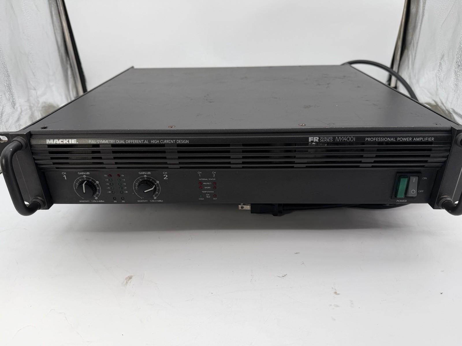 Mackie FR M1400i Professional 2-Channel Power Amplifier XLR Cables Free Shipping