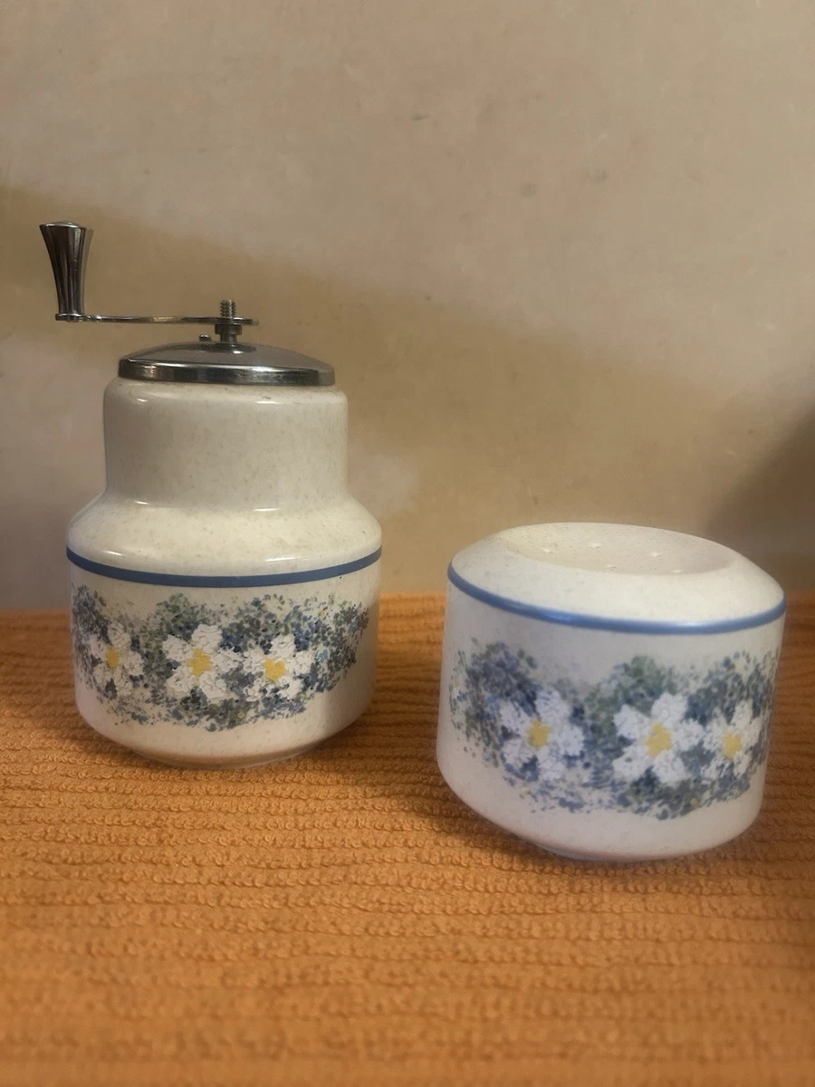 25+ Lenox Collectible Salt & Pepper Shakers for sale | Updated Oct