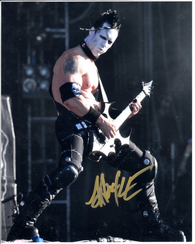 Doyle Wolfgang von Frankenstein guitarrista de Misfits signed 8\