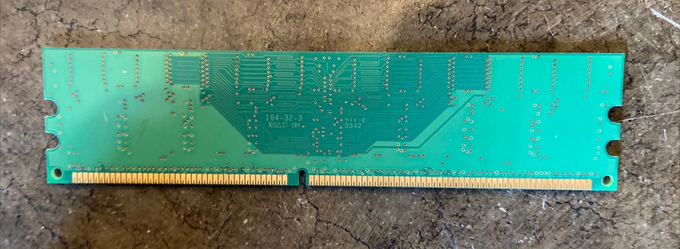 x3 Infineon HYS64D32300GU-6-B - 256 MB DDR,333,CL2.5 SDram, 184 PC2700U-25330-A0 - Image 3 of 3