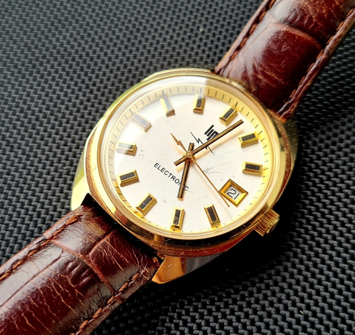 Lip Electronic Quartz modern reissue | eBay