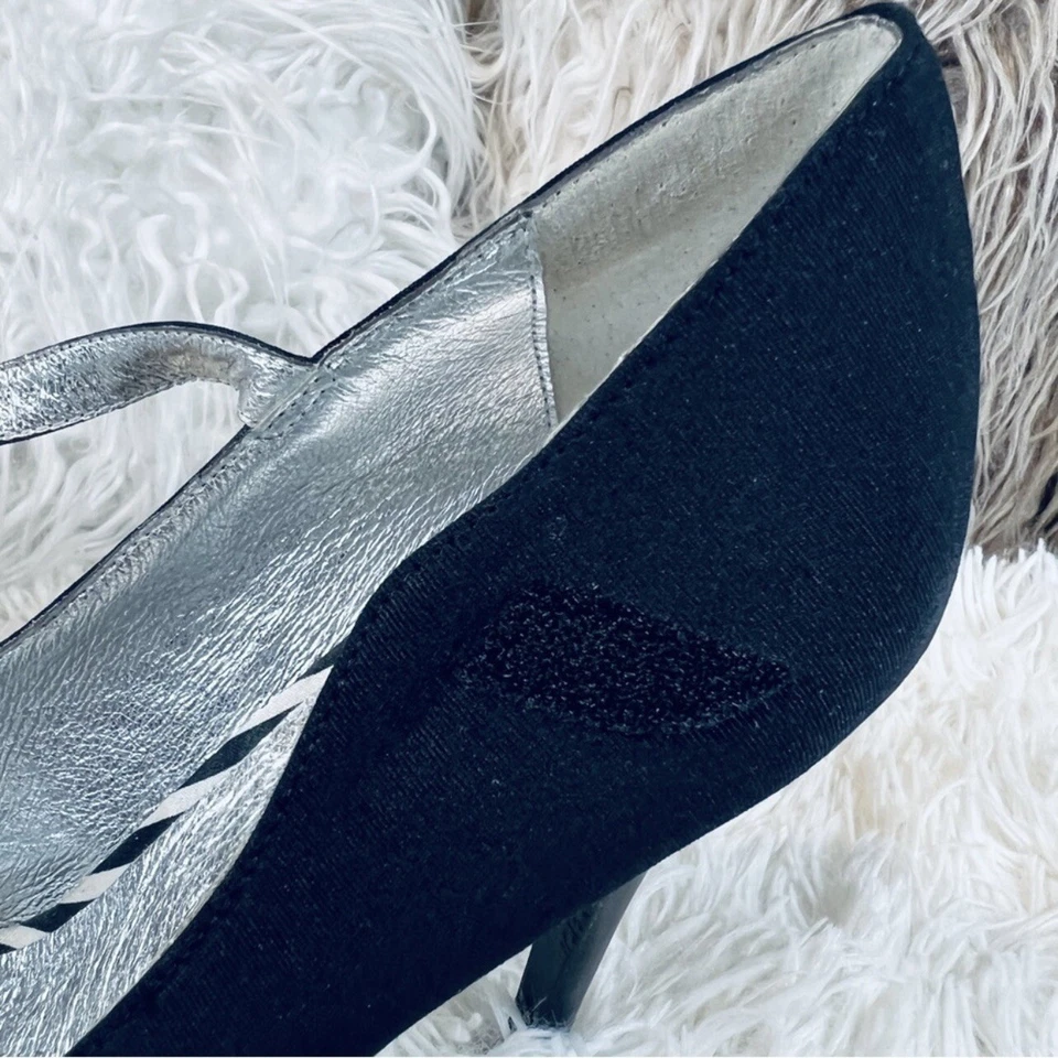 Beverly Feldman 9.5 Negro/Blanco Rayas Seda Flor Acento Peep Toe Tacones Altos Foto 4 de 4