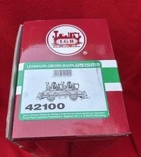 LGB 42100 CHRISTMAS FLAT CAR WITH 4 CHRISTMAS THEMED GNOMY TOY ENGINES NEW