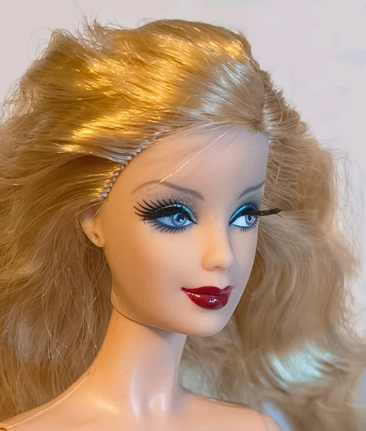 2008 Holiday Barbie Collector Puppe 20 Years of Holidays Mattel L9643 Nude - Bild 3 von 4