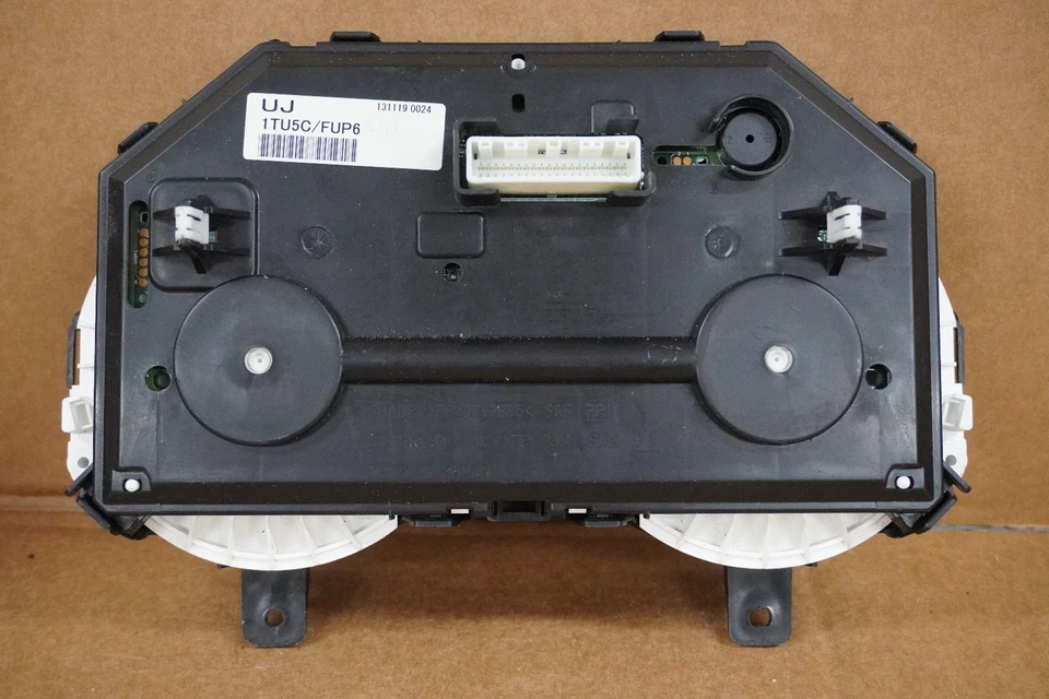 2014 2015 Nissan Juke Instrument Head Speedometer Gauge Cluster OEM UNK Miles - Image 2 of 4