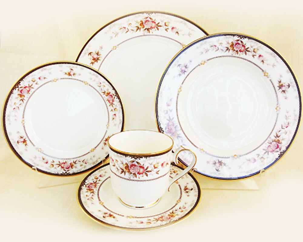 BRENTLY by Noritake Bone China 5 Piece Place Setting NEW NEVER