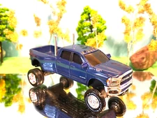 1/64 Custom Lifted, Dodge Ram, 2500, Crew Cab, Dual Riser Mufflers, Chrome Rims