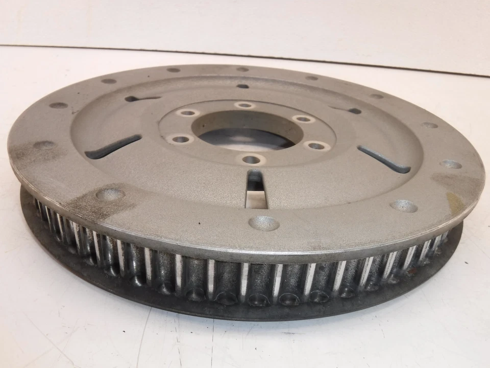 Kawasaki Vulcan 900 2006 clásico OEM polea de correa de rueda trasera Foto 2 de 3