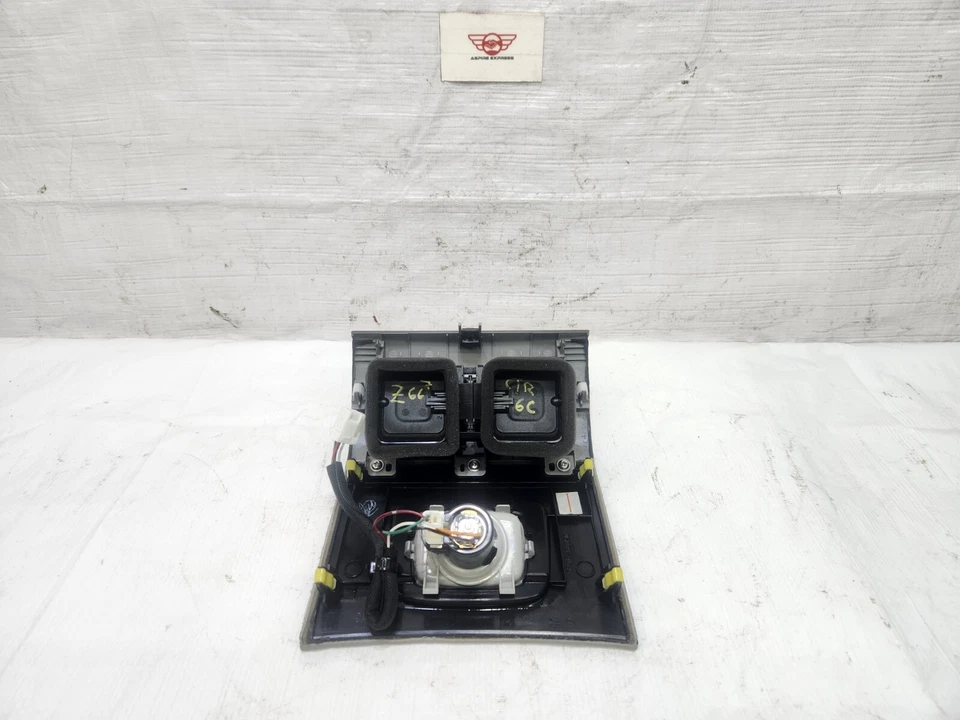 Panel de ajuste de consola central trasera Lexus LS460 2007-2012 con rejilla de ventilación de aire OEM Foto 3 de 4