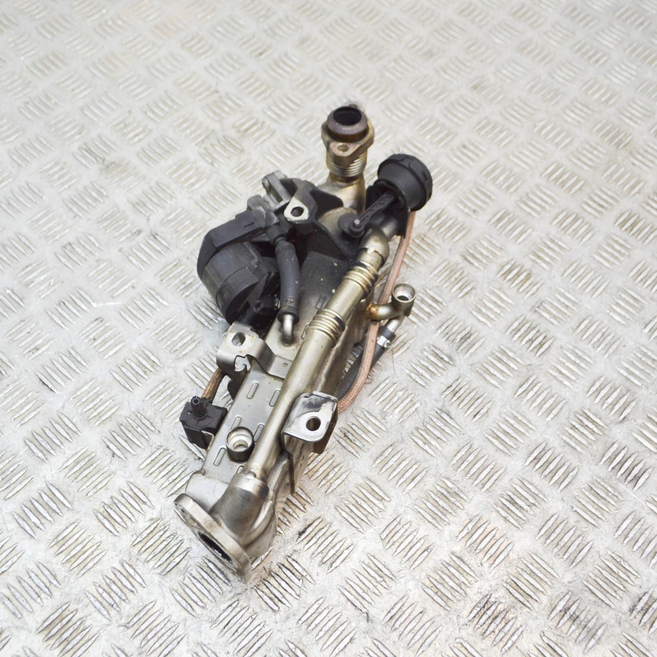 BMW 4 Coupé F32 430d Radiatore EGR 7823210 3.0 Diesel 190 kW 2014 - Imagen 4 de 4