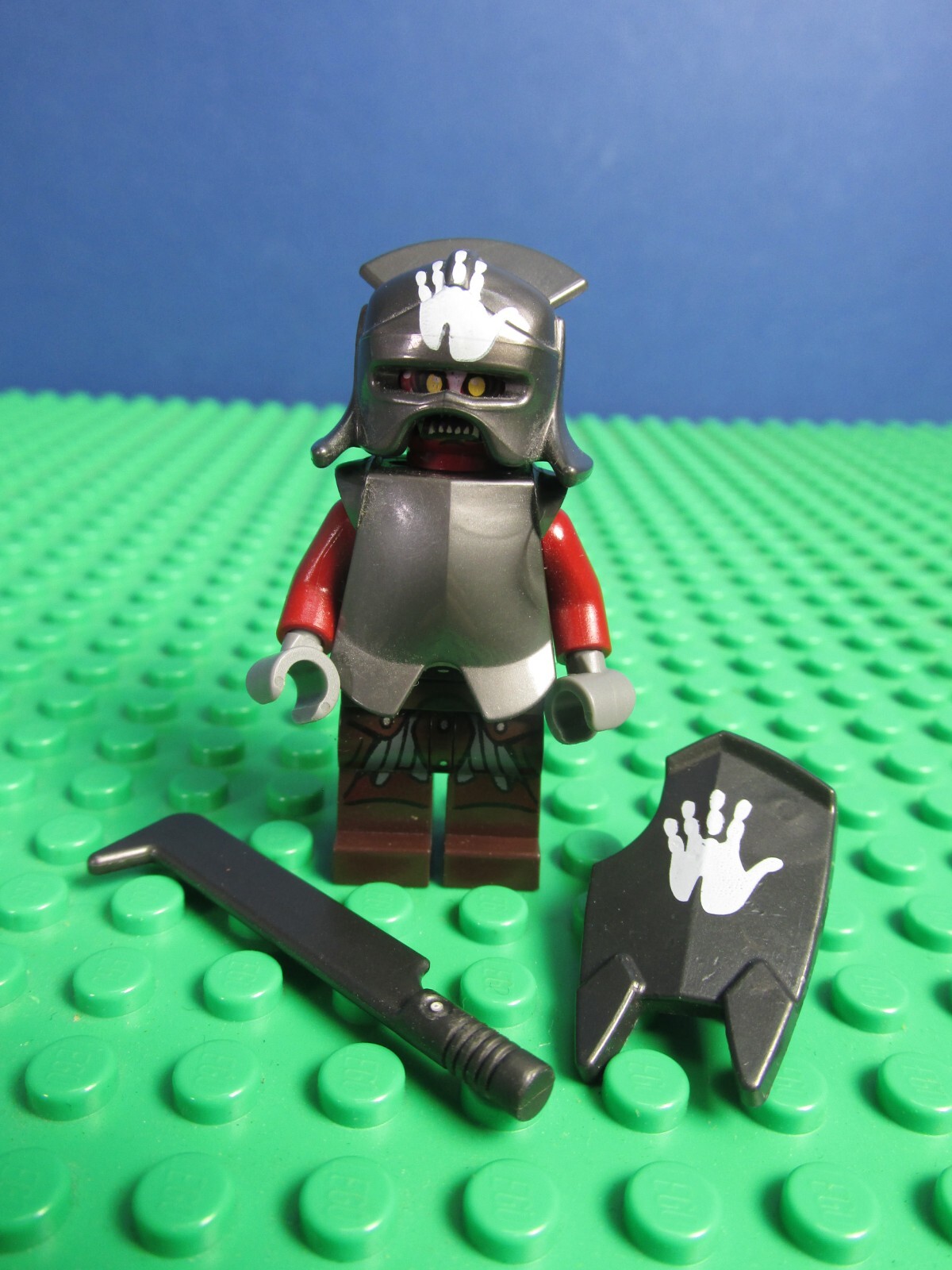genuine LEGO LORD OF THE RINGS URUK-HAI white hand MINIFIGURE set 10237 HOBBIT