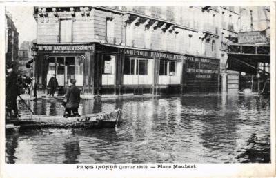 CPA PARIS INONDE Place Maubert (562172)